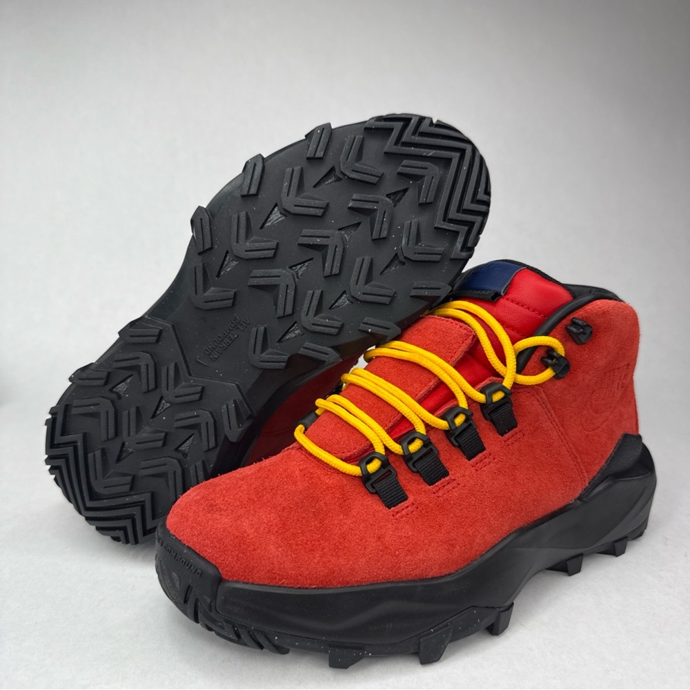 Nike Cygnal Men University Red/Black University Gold/Navy Boots FV4332-600